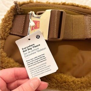 Lululemon Everywhere Belt Bag